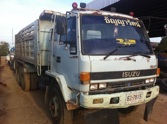 ขายรถบรรทุกสิบล้อ (ดั้ม) อีซูซุ FXZ 210 เครื่อง 240 แรงม้า สภาพเดิมมาก เครื่องดี คัสซีสวย สภาพพร้อมใช้ ยางดี 10 เส้น ทะเบียนพร้อมโอน