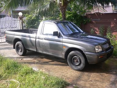 ขายรถกระบะ หัวเดียว MITSUBISHI L200 STRADA 2.5 SINGLE CAB ปี 1997 สีเทา เกียร์ธรรมดา ขายรถกระบะ หัวเดียว MITSUBISHI L200 STRADA 2.5 SINGLE CAB ปี 1997 สีเทา เกียร์ธรรมดา