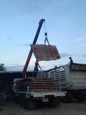 ขาย12ล้อ2เพลาติดเครน unic5ตัน6ท่อน สภาพสวยรถใช้ง่ายอยู่  ราคาต่อรองได้  เอกสารพร้อมโอน