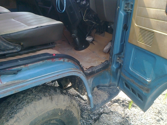 ขาย 6 ล้อ NPR59LK 115 แรงม้า กระบะเหล็ก รถห้างแท้