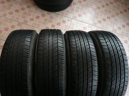 ขายยาง MICHELIN VANPIX 205-70-15 ปลายปี10 (1ชุด)