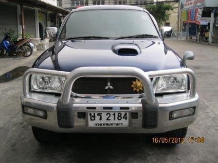 ขออนุญาติขาย Strada2.5VG-Turbo,4Dr,4WD,ปี04,สีน้ำเงินทูโทน,รถสวยมาก สภาพป้ายแดง(มีรูป )