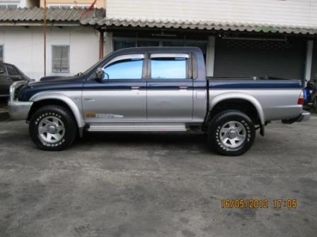 ขออนุญาติขาย Strada2.5VG-Turbo,4Dr,4WD,ปี04,สีน้ำเงินทูโทน,รถสวยมาก สภาพป้ายแดง(มีรูป ) ขออนุญาติขาย Strada2.5VG-Turbo,4Dr,4WD,ปี04,สีน้ำเงินทูโทน,รถสวยมาก สภาพป้ายแดง(มีรูป )