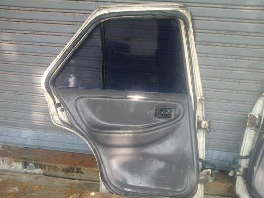 ขายประตnissan b13 4ประตู 1900 ฿ ขายประตnissan b13 4ประตู 1900 ฿