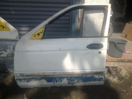 ขายประตnissan b13 4ประตู 1900 ฿ ขายประตnissan b13 4ประตู 1900 ฿