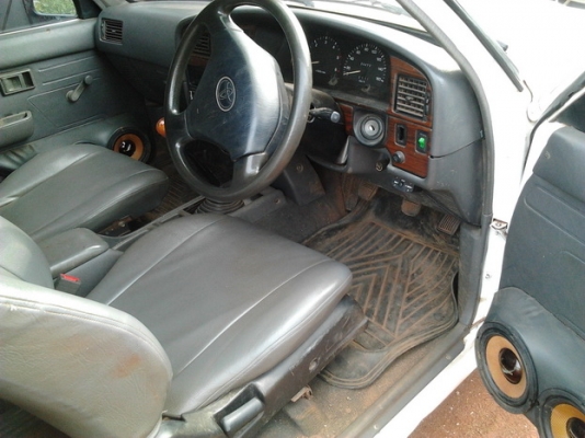 ขาย กระบะแค็ป ไมตี้เอ็กซ์ 2.5 ปี36/93 เครื่องแน่นๆ แอร์ พ.พาวเวอร์ เครื่องเสียง CD-MP3  ภายในโอเค ช่วงล่างแจ่ม คัสซีสวย พื้นปูกระบะ ล้อแม็ก ยางดี โหลดนิดๆ พร้อมใช้งาน***ขายแล้วครับ ขอบคุณ Truck2hand