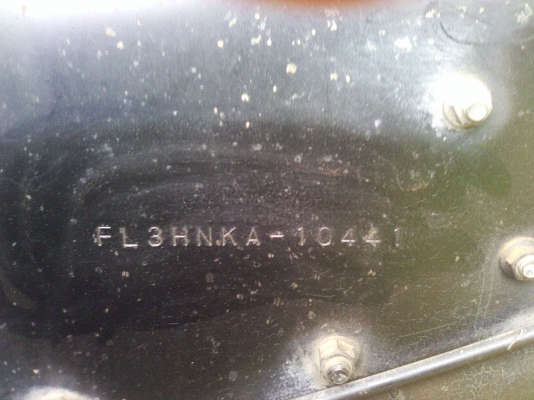 HINO FL 3H - 195 HP HO7D สิบล้อเพลาเดียว รถล่องสภาพสวยพร้อมใช้งาน เครื่องแห้งแรงดี ภายในเก๋งสวยครบ แอร์ พวงมาลัยเพาเวอร์ กระบะไม้คอกสูงเกษตรสภาพดีไม่มีผุพร้อมบรรทุกได้เลย ช่วงล่างคัชซีสวย เอกสารทะเบียนภาษีครบพร้อมโอนครับ