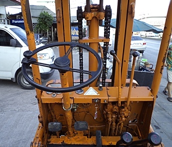 ขายรถยก 2 ตัน เครื่องดีเซล เสาสูง 3 เมตร พวงมาลัยเพาเว่อร์ นำเข้าจากญี่ปุ่น ใช้งานได้ทันที ขายรถยก 2 ตัน เครื่องดีเซล เสาสูง 3 เมตร พวงมาลัยเพาเว่อร์ นำเข้าจากญี่ปุ่น ใช้งานได้ทันที