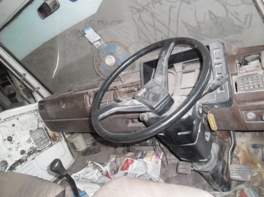 HINO KM779 HINO KM779