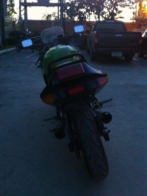 มีคลิป ZZR400 ปี 96 inv. 45000 ด่วนครับ ลดได้ ต้องการใช้เงินครับ