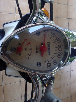 ธารนนทบุรี//ขาย yamaha fino สวยเครื่องเดิมๆ ราคา17,500บาท ทะเบียนพร้อมโอนค่ะ