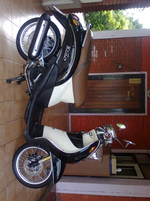 ธารนนทบุรี//ขาย yamaha fino สวยเครื่องเดิมๆ ราคา17,500บาท ทะเบียนพร้อมโอนค่ะ