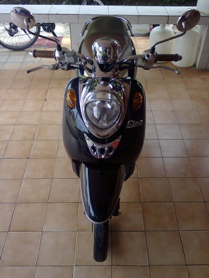 ธารนนทบุรี//ขาย yamaha fino สวยเครื่องเดิมๆ ราคา17,500บาท ทะเบียนพร้อมโอนค่ะ