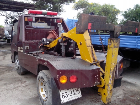 รถยกหกล้อรุ่นNKR55EX5 เครื่องยนต์4JB1-989037สภาพพร้อมใช้งานเล่มพร้อมโอนใช้เองอยากขาย