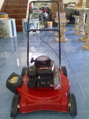 เครื่องตัดหญ้า Sprint 375 คุณเล็ก 081-2862861