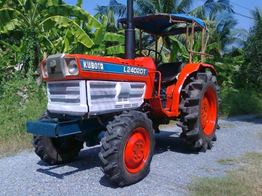 ขายรถไถ KOBUTA L2402DT 4x4WD พร้อมผาน4 ขายรถไถ KOBUTA L2402DT 4x4WD พร้อมผาน4