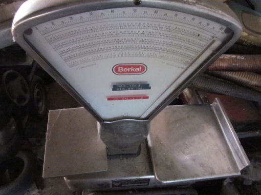 à¸‚à¸²à¸¢à¸–à¸¹à¸à¸•à¸²à¸¡à¸ªà¸ à¸²à¸ž-à¹€à¸„à¸£à¸·à¹ˆà¸­à¸‡à¸Šà¸±à¹ˆà¸‡à¸ªà¹à¸•à¸™à¹€à¸¥à¸ªà¹à¸—à¹‰ BERKEL à¸™à¹‰à¸³à¸«à¸™à¸±à¸ max. 10 kg