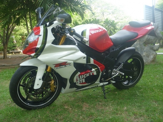 ขาย TL1000R แต่ง K5 ทะเบียนโอน 190,000.- ครับ