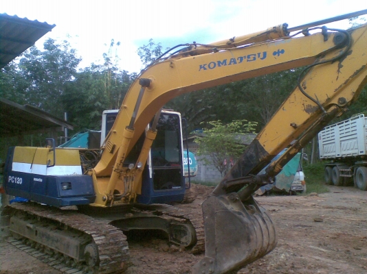 ขายแบคโฮ KOMUTSU 120-5 สภาพรถพร้อมใช้งาน ขายแบคโฮ KOMUTSU 120-5 สภาพรถพร้อมใช้งาน
