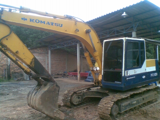 ขายแบคโฮ  KOMUTSU  120-5  สภาพรถพร้อมใช้งาน