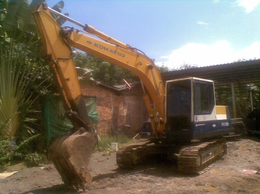 ขายแบคโฮ KOMUTSU 120-5 สภาพรถพร้อมใช้งาน ขายแบคโฮ KOMUTSU 120-5 สภาพรถพร้อมใช้งาน