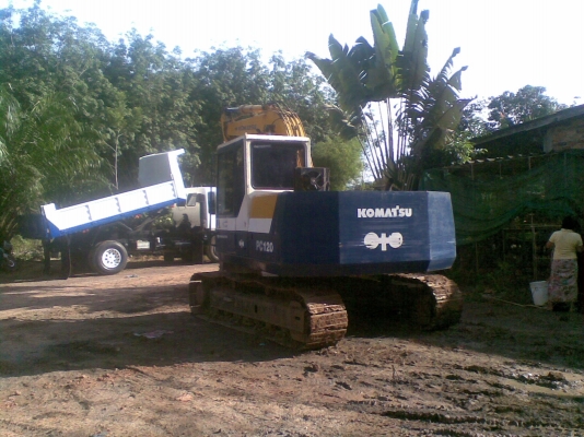 ขายแบคโฮ KOMUTSU 120-5 สภาพรถพร้อมใช้งาน ขายแบคโฮ KOMUTSU 120-5 สภาพรถพร้อมใช้งาน