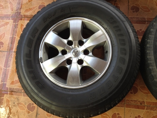 ขายล้อแม็กซ์มือ2 Fortuner ขอบ16 + ยาง ราคา 6,900 บาท