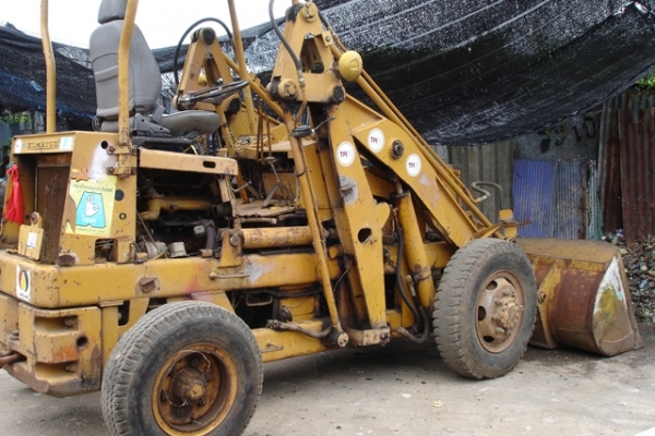 รถตักล้อยางKOMATSU บุ้งกี๊ใหญ่