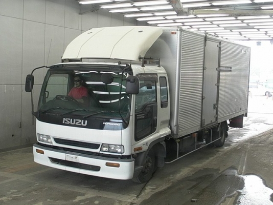 รับประมูลรถบรรทุกทุกรุ่น หัวลากเก๋ง จากญี่ปุ่นโดยตรง DEKA UD HINO FUSOฯลฯ