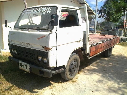 TOYOTA DYNA 85 แรง หกล้อกระบะเหล็กช่วงยาว 4.30 เมตร เครื่องดี ภายในเก๋งครบ เกียร์ยาว ช่วงล่างคัชซีดีไม่มีบวม ยางสภาพดี เอกสารทะเบียนครบพร้อมโอนครับ