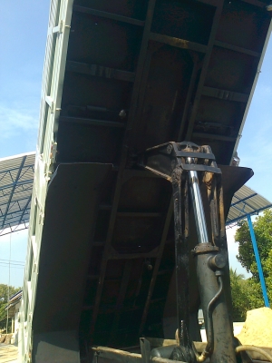 ขาย FM3M 240 แรงม้า 2 เพลา ดัมพ์ สหมิตร