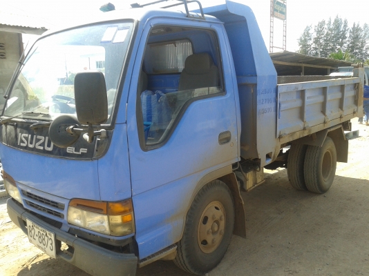 ขายรถดั้ม isuzu NKR 110 Hp
