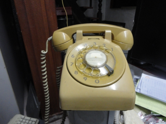 โทรศัพท์โบราน 400บาท