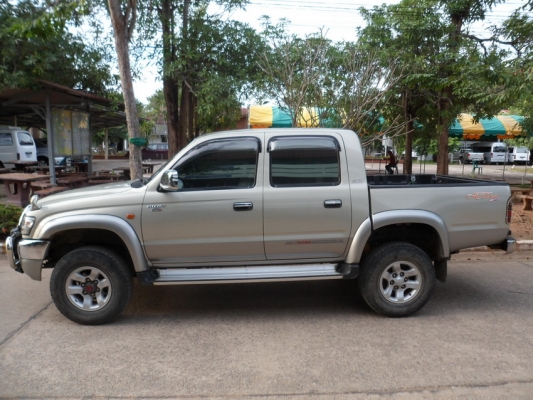 ขาย TOYOTA D4D 4WD  สวยๆ ลดราคา 265,000