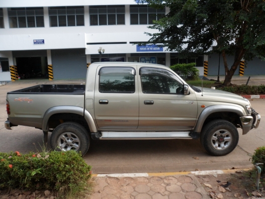 ขาย TOYOTA D4D 4WD  สวยๆ ลดราคา 265,000