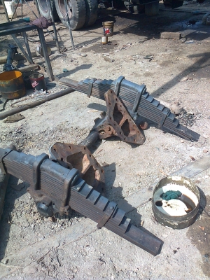 ขายแท่นเพลาโพกี้ ล็อกเล็กพร้อมแหนบ สภาพสวยพร้อมใช้งาน ด่วนครับ