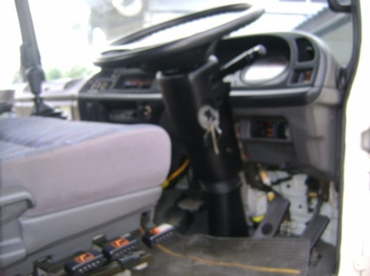 ขายรถ10ล้อร็อกกี้175แรงยาว7เมตรแอร์เย็น กระจกไฟฟ้า เซ็นทรันล็อก ว างหัวใหม่เดกก้า สภาพหัวป้ายแดง เครื่องดี คัชชีสวย ยางเลเดียน 10 เส้น รถสภาพ 90\% ยาว 7 ม. ขายรถ10ล้อร็อกกี้175แรงยาว7เมตรแอร์เย็น กระจกไฟฟ้า เซ็นทรันล็อก ว างหัวใหม่เดกก้า สภาพหัวป้ายแดง เครื่องดี คัชชีสวย ยางเลเดียน 10 เส้น รถสภาพ 90\% ยาว 7 ม.