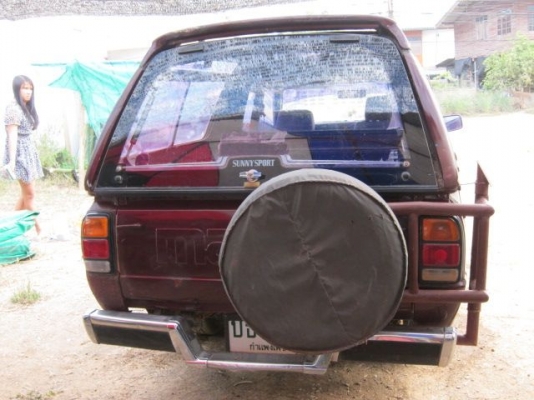 Mazda Familia 1.3 ปี 1995 สีแดงเลือดหมู