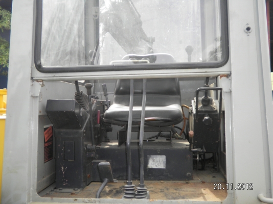 ขายรถขุดนอกpc 60 ( IHI 75 )