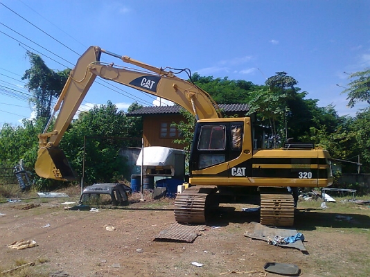 ขายด่วน!..รถขุด CAT 320 V1 เก็บงานเรียบร้อยทั้งคัน มีเล่มทะเบียน.