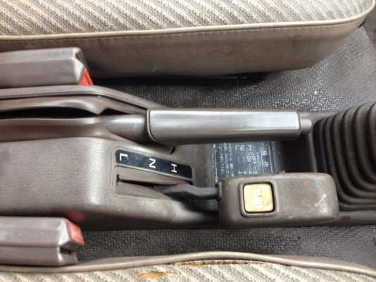 กระป้อนอก 4x4 หัวแตงโม แค๊ป+หลังคาสูง+เบาะปรับเอนได้ ห้องโดยสารกว้าง หายาก