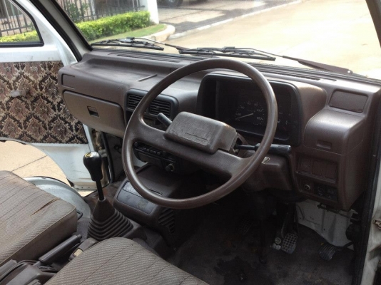 กระป้อนอก 4x4 หัวแตงโม แค๊ป+หลังคาสูง+เบาะปรับเอนได้ ห้องโดยสารกว้าง หายาก