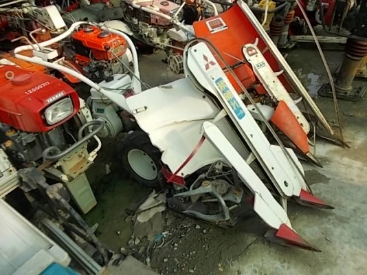 รหัส:12000868รถเกี่ยวข้าวเดินตามใช้เครื่องF25L-2ขนาด2.5PS.www.nihonmono.com