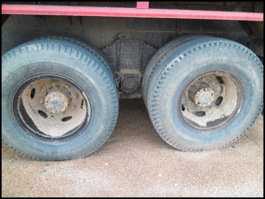 ฮีโน่ เจ้าอินทรีย์  เครื่อง 195 แรง สภาพสวยๆ