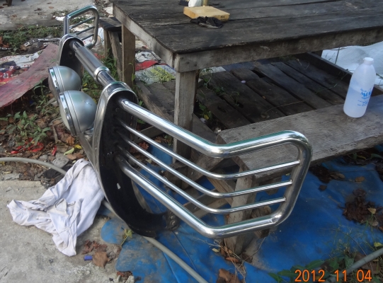 ขายกันชนหน้าแสตนเลส สภาพตามรูป