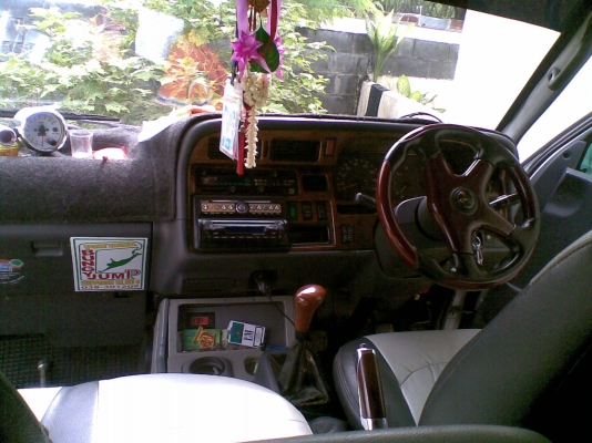 รถตู้ราคาถูกเจ้าของขายเอง