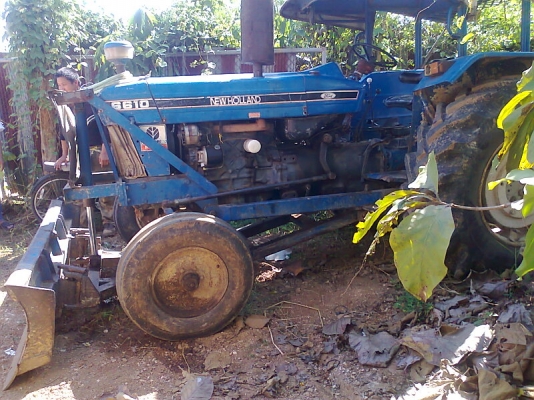 รับซื้อรถไถ FORD มือสองให้ราคาสูง. รับซื้อรถไถ FORD มือสองให้ราคาสูง.