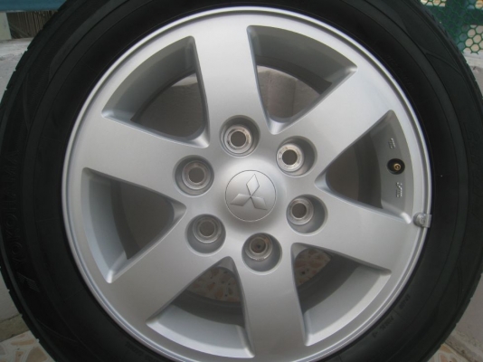 ขายล้อแม็กเดิม mitsubishi pajero 16"  6/139 +ยางปี 10 (081-3747940)