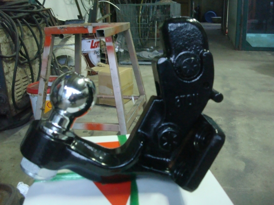 หัวลากกับลูกบอล