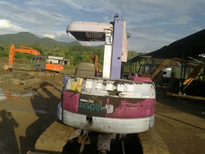 ขายรถขุดเก่านอก KOMATSU PC50UU-2E